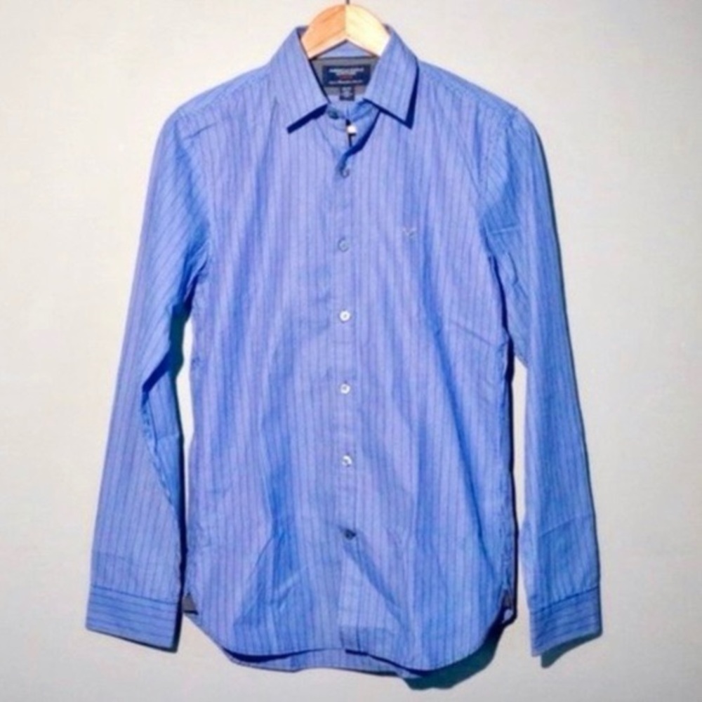 American Eagle Blue Striped Button Up Dress Shirt